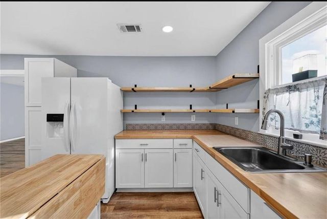 2329 Reynolds Street, Brunswick, GA 31520