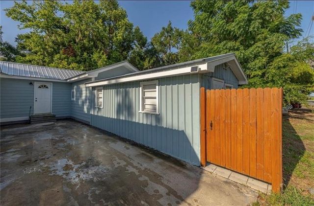2329 Reynolds Street, Brunswick, GA 31520