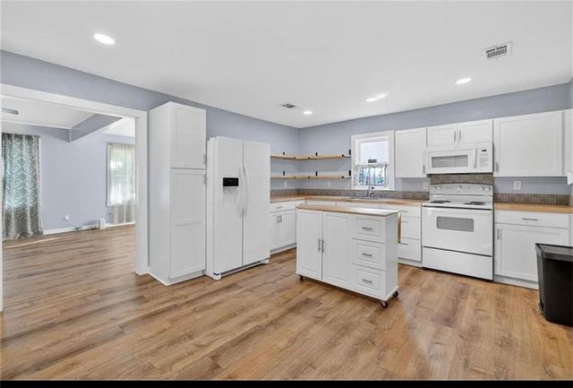 2329 Reynolds Street, Brunswick, GA 31520