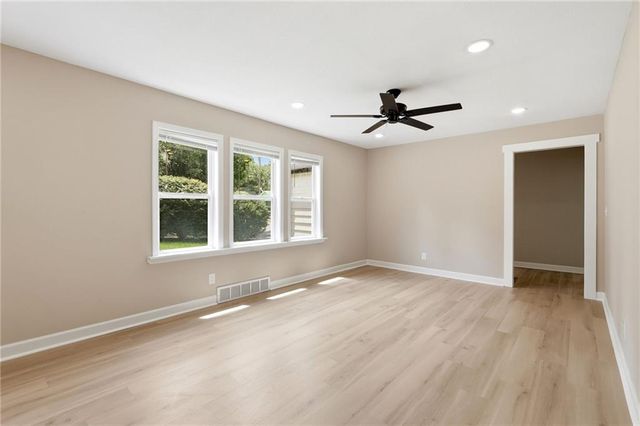 3718 Kimball Avenue, Kansas City, KS 66104
