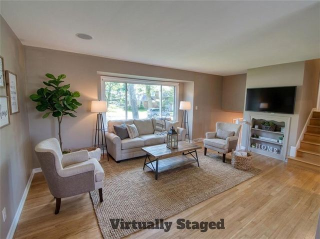 9200 Reeder Drive, Overland Park, KS 66214