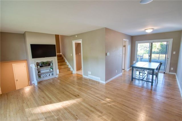 9200 Reeder Drive, Overland Park, KS 66214