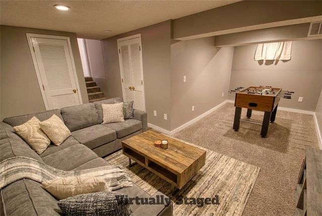 9200 Reeder Drive, Overland Park, KS 66214