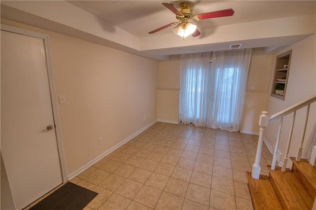9200 Reeder Drive, Overland Park, KS 66214