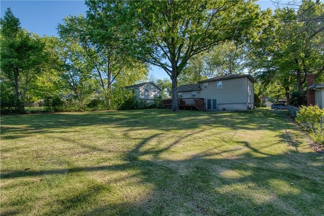 9200 Reeder Drive, Overland Park, KS 66214