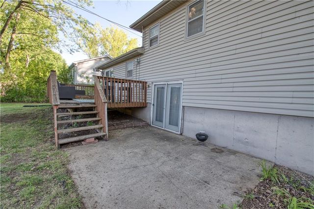 9200 Reeder Drive, Overland Park, KS 66214