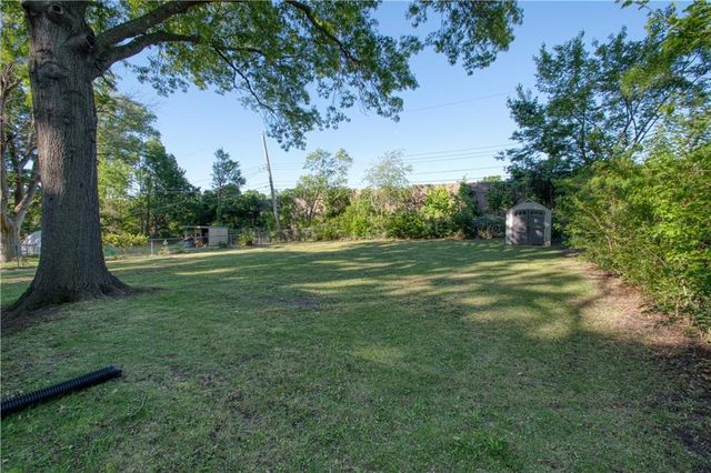 9200 Reeder Drive, Overland Park, KS 66214