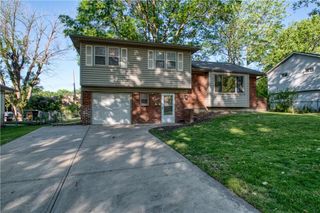 9200 Reeder Drive, Overland Park, KS 66214