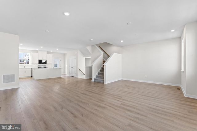 56 CONTINENTAL WAY, Bridgeport, PA 19405