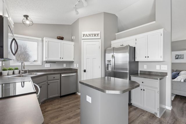 10145 46th Street NE, Saint Michael, MN 55376