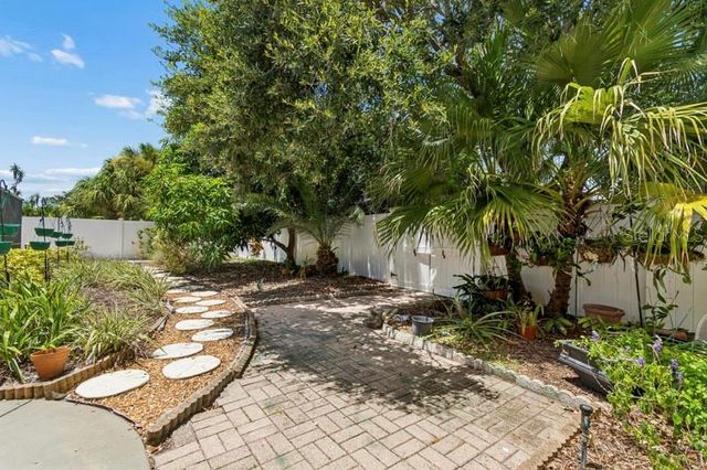 2781 VALENCIA LANE W, Palm Harbor, FL 34684