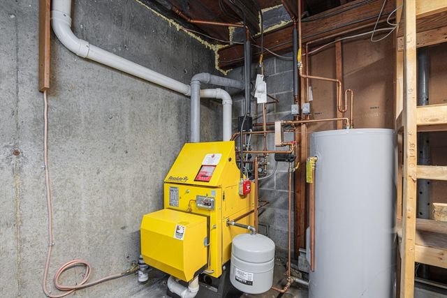 17 Golden Hill Avenue, Haverhill, MA 01830