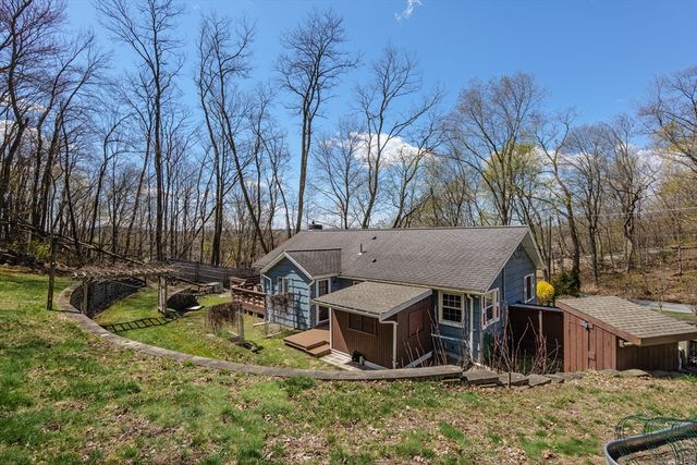 17 Golden Hill Avenue, Haverhill, MA 01830