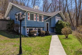 17 Golden Hill Avenue, Haverhill, MA 01830