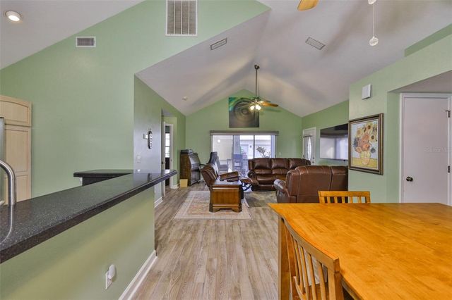 1126 GOLFVIEW WOODS DRIVE 1126, Sun City Center, FL 33573