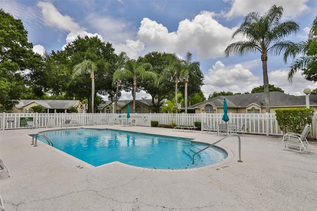 1126 GOLFVIEW WOODS DRIVE 1126, Sun City Center, FL 33573