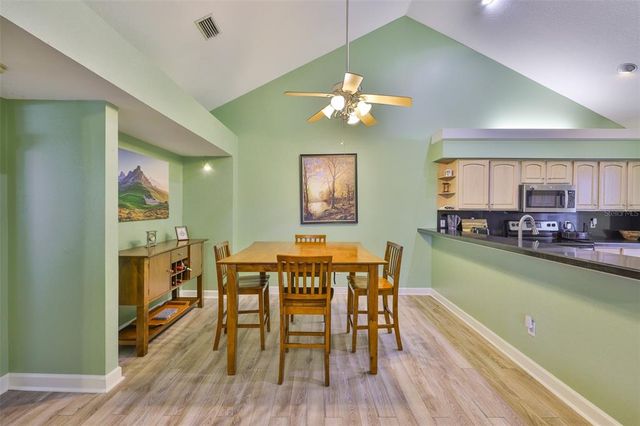 1126 GOLFVIEW WOODS DRIVE 1126, Sun City Center, FL 33573