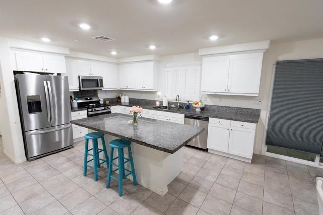 32097 Rambling Court, Winchester, CA 92596
