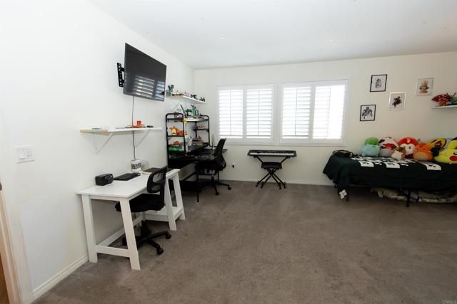 32097 Rambling Court, Winchester, CA 92596