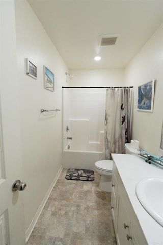 32097 Rambling Court, Winchester, CA 92596