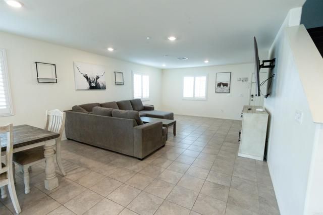 32097 Rambling Court, Winchester, CA 92596