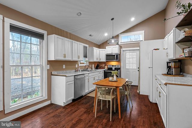 2641 HICKORY CORNER RD, Augusta, WV 26704