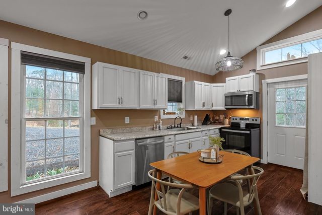 2641 HICKORY CORNER RD, Augusta, WV 26704