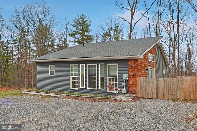 2641 HICKORY CORNER RD, Augusta, WV 26704