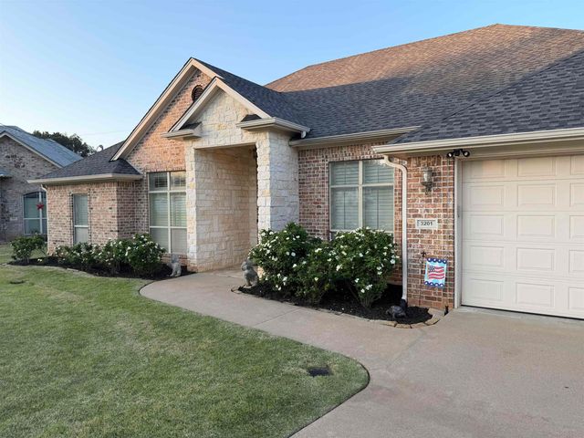 3201 Danville Ct, Longview, TX 75605