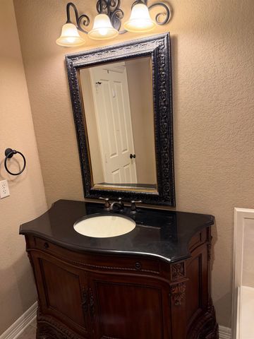 3201 Danville Ct, Longview, TX 75605