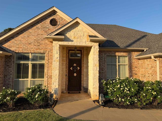 3201 Danville Ct, Longview, TX 75605