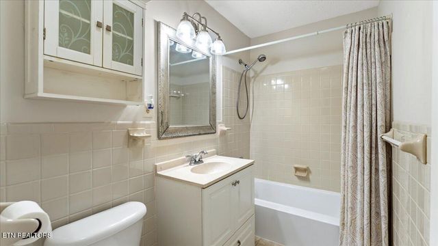 6529 Deane Hill Drive 42, Knoxville, TN 37919