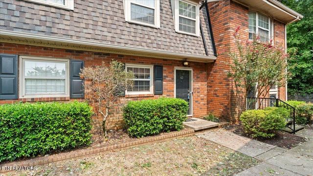 6529 Deane Hill Drive 42, Knoxville, TN 37919