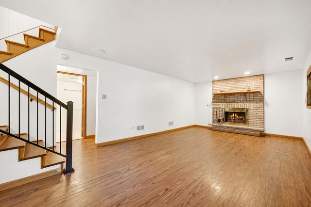 3900 W 155th Street, Markham, IL 60428