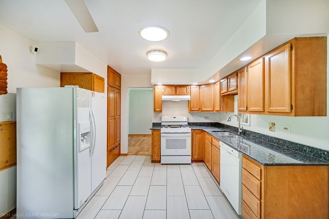 3900 W 155th Street, Markham, IL 60428