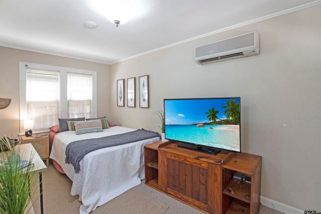 210 Mockingbird Ln, Tyler, TX 75701