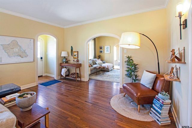 210 Mockingbird Ln, Tyler, TX 75701