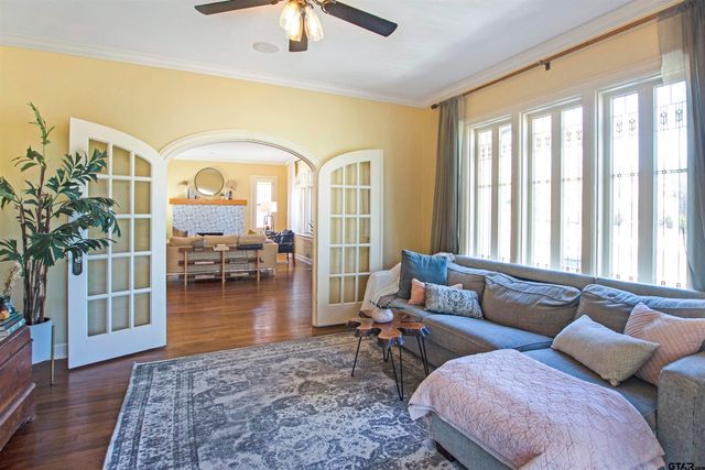 210 Mockingbird Ln, Tyler, TX 75701