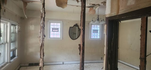 1059 E 80th Street, Chicago, IL 60619