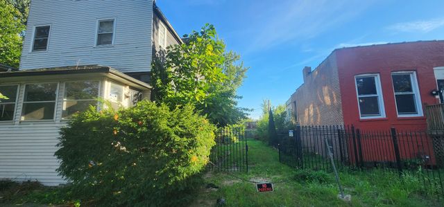 1059 E 80th Street, Chicago, IL 60619