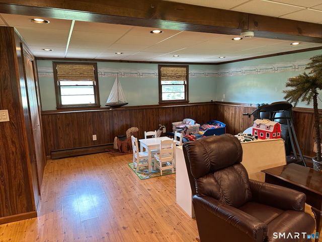 2 Ellen Drive, Beacon Falls, CT 06403
