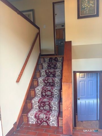 2 Ellen Drive, Beacon Falls, CT 06403