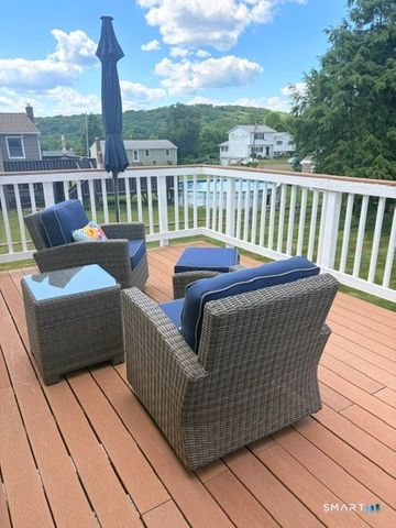 2 Ellen Drive, Beacon Falls, CT 06403
