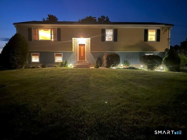 2 Ellen Drive, Beacon Falls, CT 06403