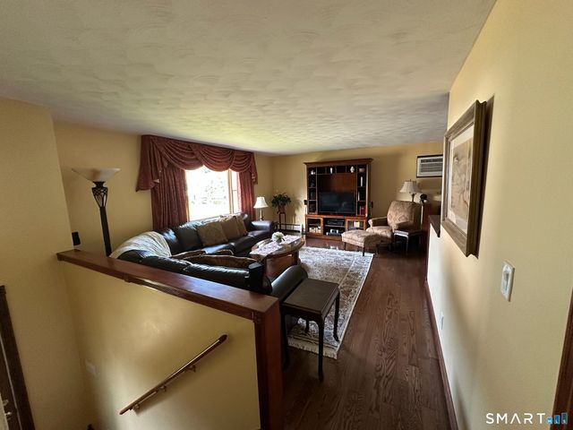 2 Ellen Drive, Beacon Falls, CT 06403