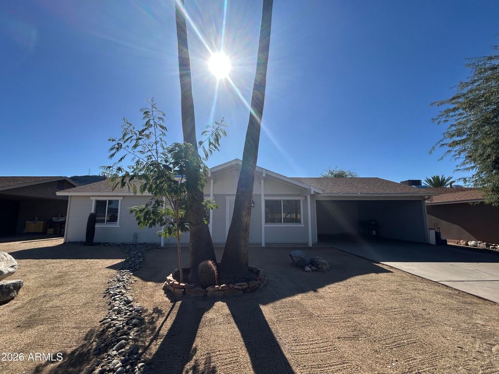 1817 W WOOD Drive, Phoenix, AZ 85029