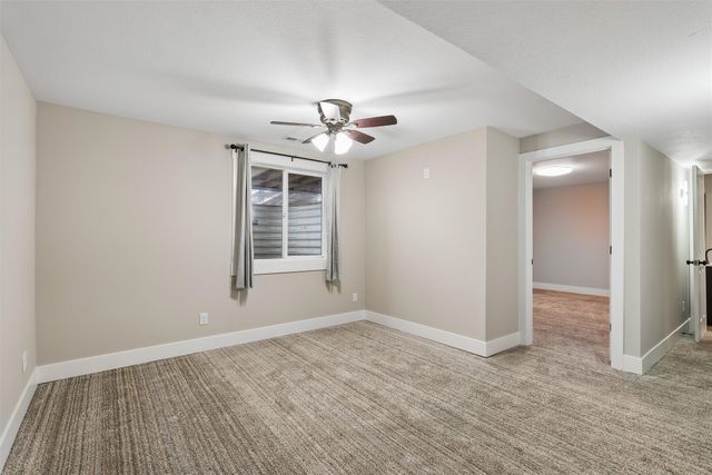 1363 93rd Street, West Des Moines, IA 50266