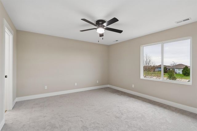 1363 93rd Street, West Des Moines, IA 50266