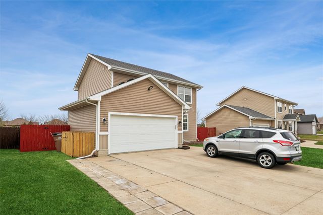 1363 93rd Street, West Des Moines, IA 50266
