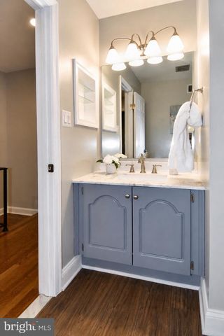 9222 BAILEY LN, Fairfax, VA 22031